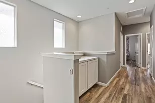 1761 N Breezy Meadow Dr, Sacramento, CA 95834 - Photo 21