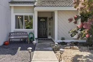 6578 Skyview Dr, Orangevale, CA 95662 - Photo 3
