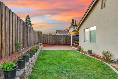 8409 Sundrop Way, Antelope, CA 95843 - Photo 23