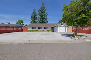 2009 Terrace Dr, Sacramento, CA 95825 - Photo 1