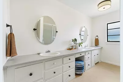 4026 58th Street, Sacramento, CA 95820 - Photo 13