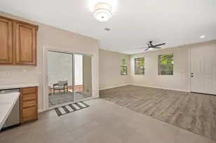 2888 Mojave Dr, West Sacramento, CA 95691 - Photo 11