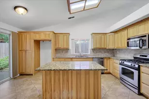 2270 Meadowland Ct, Lincoln, CA 95648 - Photo 11