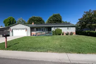 1269 Crest Dr, Yuba City, CA 95993 - Photo 1