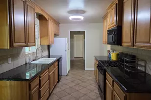 1269 Crest Dr, Yuba City, CA 95993 - Photo 7