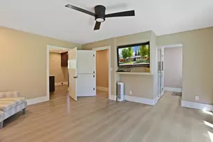 10764 N Elkhorn Dr, Stockton, CA 95209 - Photo 41