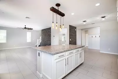 9733 Tribeca Drive, Sacramento, CA 95829 - Photo 5