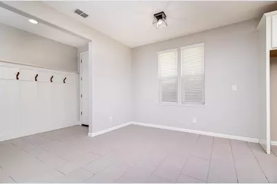 9733 Tribeca Drive, Sacramento, CA 95829 - Photo 7