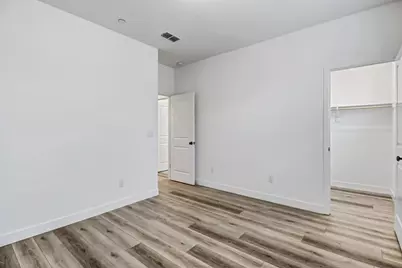 2352 Bronze Star Way, Sacramento, CA 95818 - Photo 31