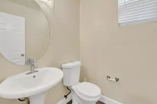 4909 Winamac Dr, Sacramento, CA 95835 - Photo 9