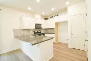 9941 Del Surf Ln, Elk Grove, CA 95757 - Photo 11