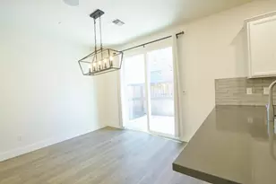 9941 Del Surf Ln, Elk Grove, CA 95757 - Photo 9