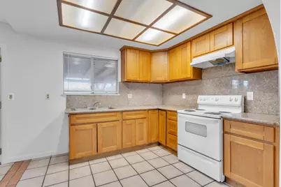 7283 Chardon Court, Sacramento, CA 95828 - Photo 13