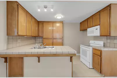 1116 Cedar Creek Drive #4, Modesto, CA 95355 - Photo 11