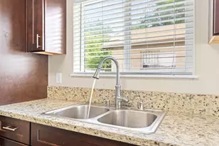 4015 San Carlos Wy, Sacramento, CA 95820 - Photo 17