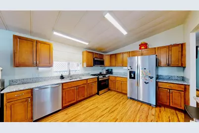 Jantzen Rd #8, Modesto, CA 95357 - Photo 7
