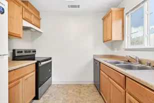 9531 Bancroft Way, Stockton, CA 95209 - Photo 11