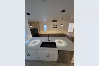 5870 Land View Drive, Stockton, CA 95219 - Photo 17