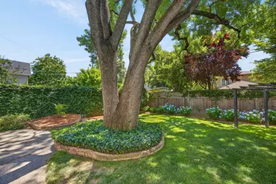 1810 9th Avenue, Sacramento, CA 95818 - Photo 51