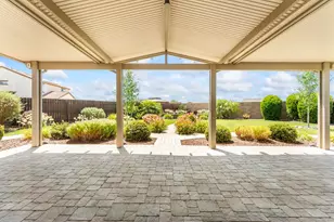 9356 Wild Lilac Cir, Sacramento, CA 95829 - Photo 33