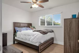 9101 Rosewood Dr, Sacramento, CA 95826 - Photo 15