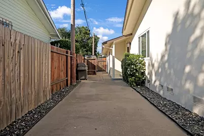 9101 Rosewood Drive, Sacramento, CA 95826 - Photo 29