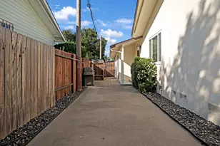 9101 Rosewood Dr, Sacramento, CA 95826 - Photo 29