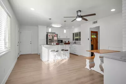 9101 Rosewood Drive, Sacramento, CA 95826 - Photo 9