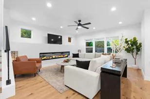 2909 57th St, Sacramento, CA 95817 - Photo 9