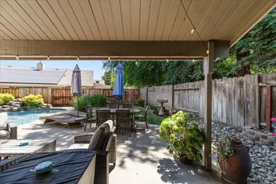 1527 Glenwood Court, Escalon, CA 95320 - Photo 43