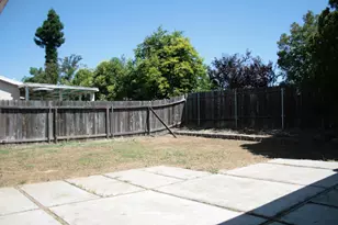 3657 Astral Dr, Sacramento, CA 95827 - Photo 13