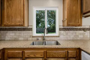 610 Hernandez Ln, Roseville, CA 95678 - Photo 9