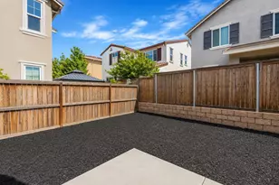 270 E Phelps Dr, Mountain House, CA 95391 - Photo 41