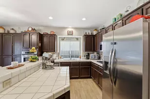 146 Orange Blossom Cir, Folsom, CA 95630 - Photo 11