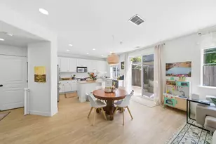 390 Soaring Hawk Ln, Sacramento, CA 95833 - Photo 9