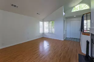 8265 Calla Way, Sacramento, CA 95828 - Photo 5