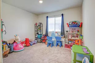 8320 Kossum Wy, Elk Grove, CA 95624 - Photo 15