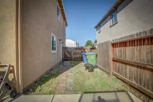 8320 Kossum Wy, Elk Grove, CA 95624 - Photo 23