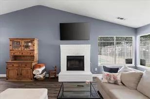1205 Courtney Way, Modesto, CA 95358 - Photo 9