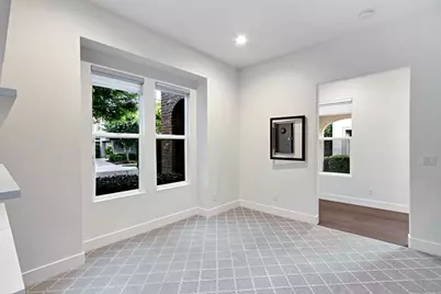 3243 Dullanty Way, Sacramento, CA 95816 - Photo 9