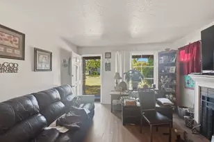 1643 W Andrews Ave, Fresno, CA 93705 - Photo 5
