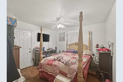 1643 W Andrews Avenue, Fresno, CA 93705 - Photo 7