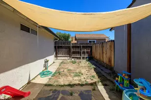 1300 Windsor Ct, Turlock, CA 95380 - Photo 19