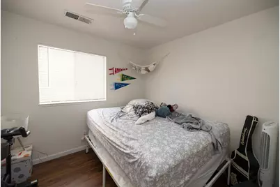 1300 Windsor Court, Turlock, CA 95380 - Photo 17