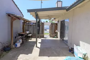 1300 Windsor Ct, Turlock, CA 95380 - Photo 21