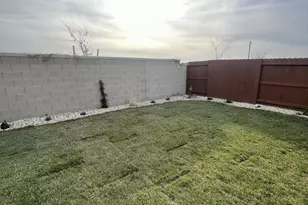 1025 Sierra Morena Wy, Roseville, CA 95747 - Photo 13