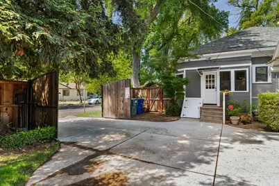 302 Elmwood Avenue, Modesto, CA 95354 - Photo 57
