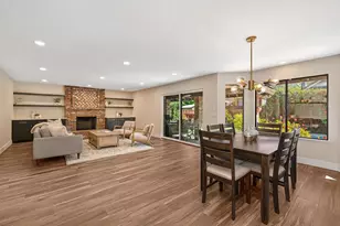898 Lake Front Dr, Sacramento, CA 95831 - Photo 19