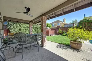 898 Lake Front Dr, Sacramento, CA 95831 - Photo 45