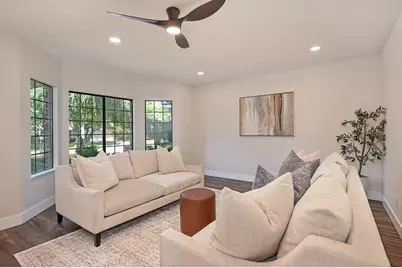 898 Lake Front Drive, Sacramento, CA 95831 - Photo 5